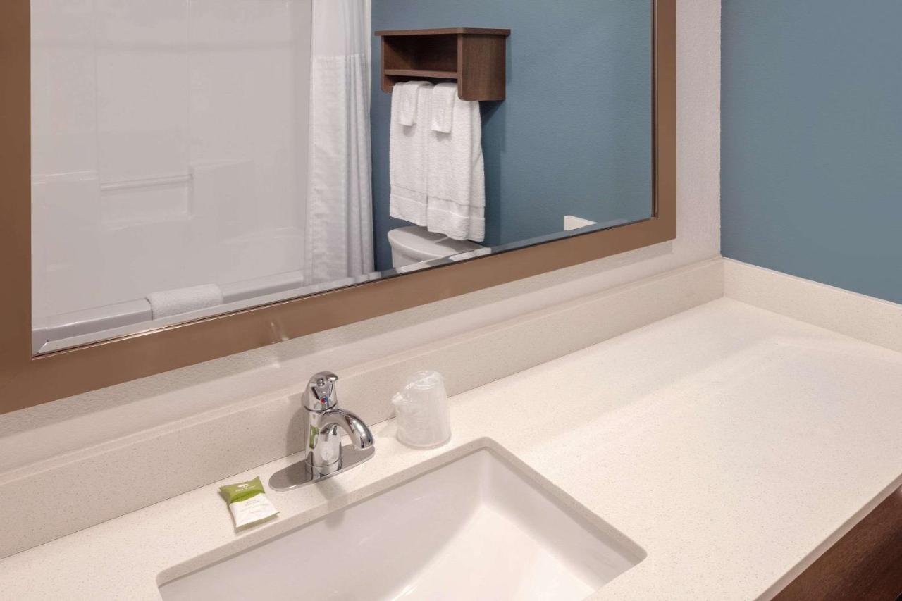 Woodsping Suites Washington Dc East Arena Drive Lake Arbor Εξωτερικό φωτογραφία